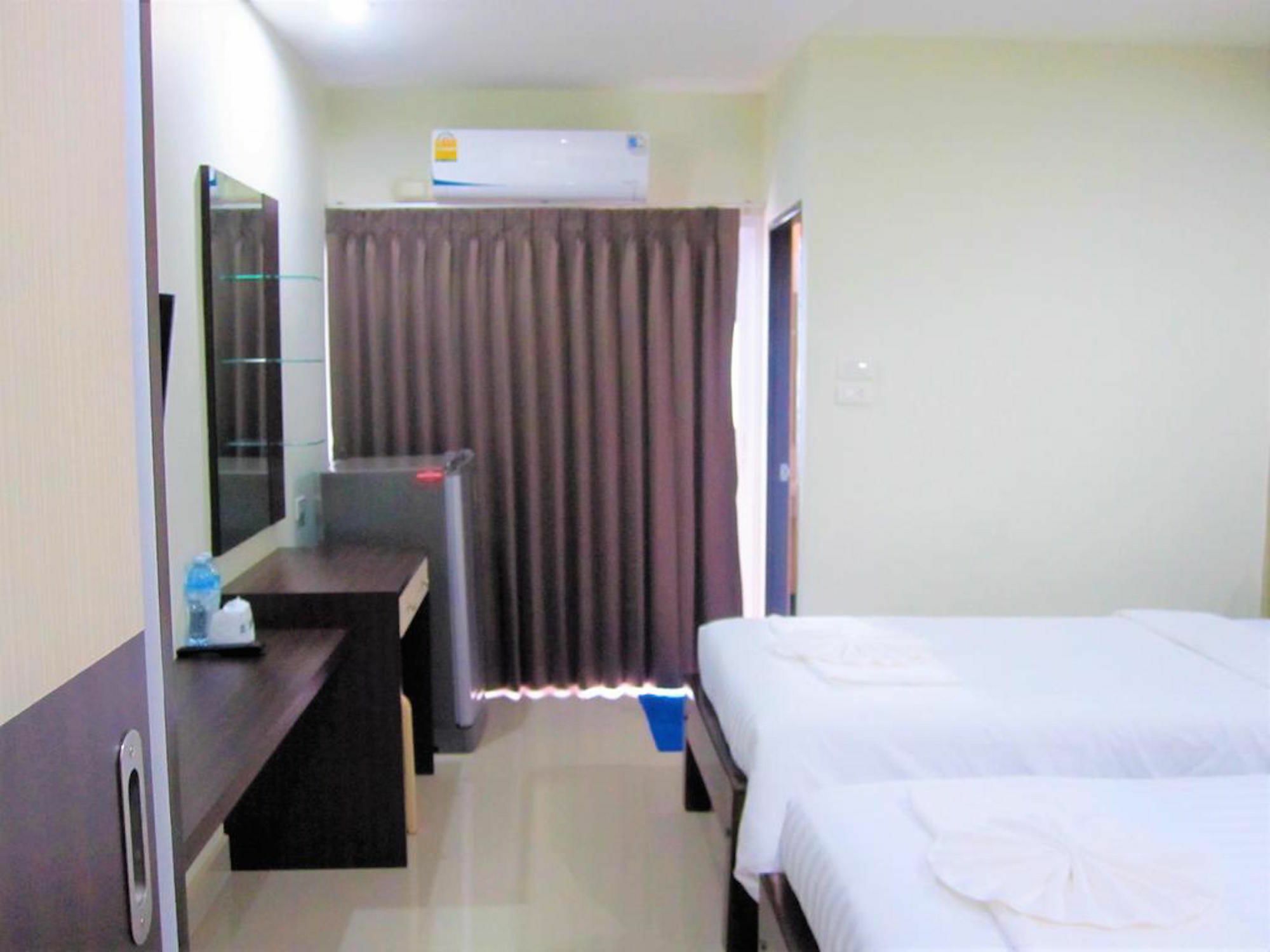 Corner One Residence Hat Yai Exterior photo
