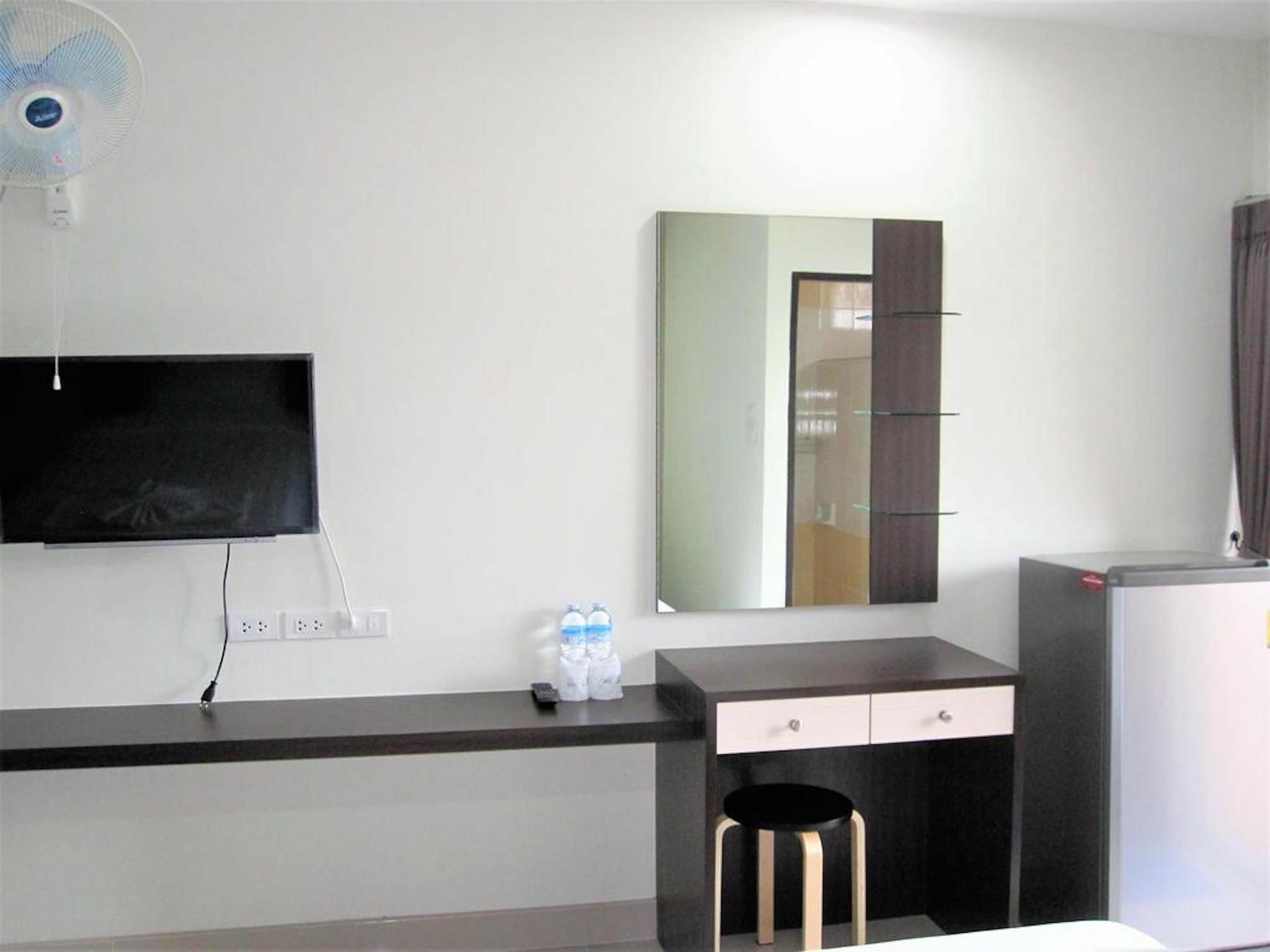 Corner One Residence Hat Yai Exterior photo