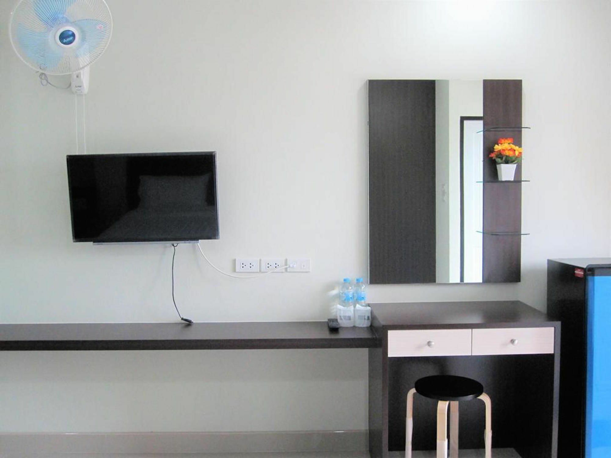 Corner One Residence Hat Yai Exterior photo